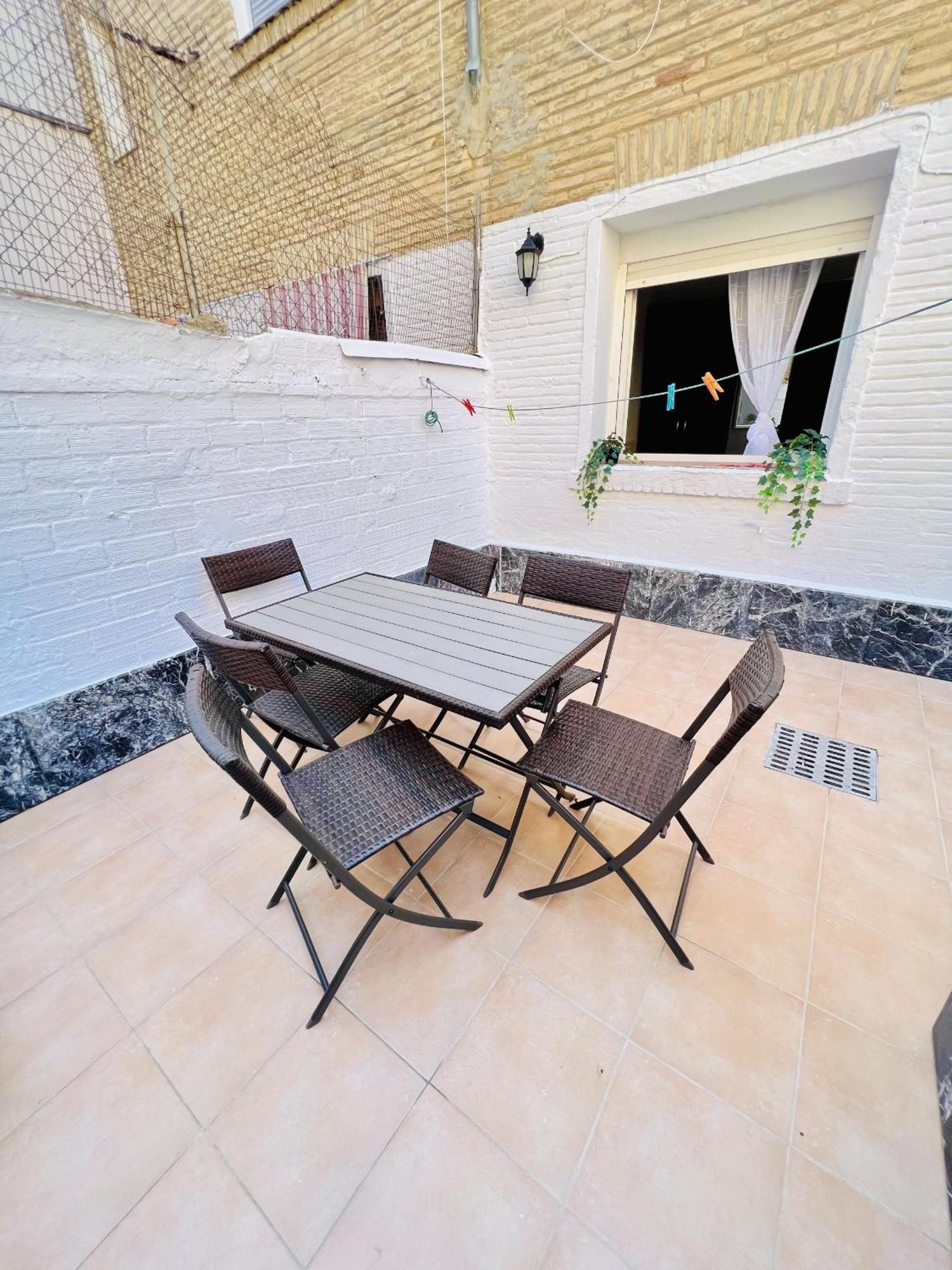 Apartament Apartamento Betty Saragossa Zewnętrze zdjęcie